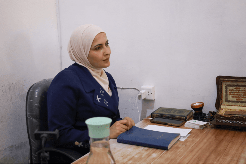 Amna, the midwife who chose to stay in Sfireh